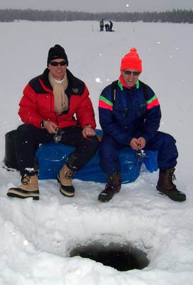 ice-fishing.jpeg (31345 bytes)